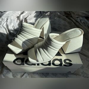 Circus NY by Sam Edelman Marlie Sandal in white